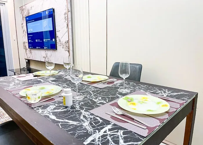 Ultra Luxury 1br Near Solaire & Okada *