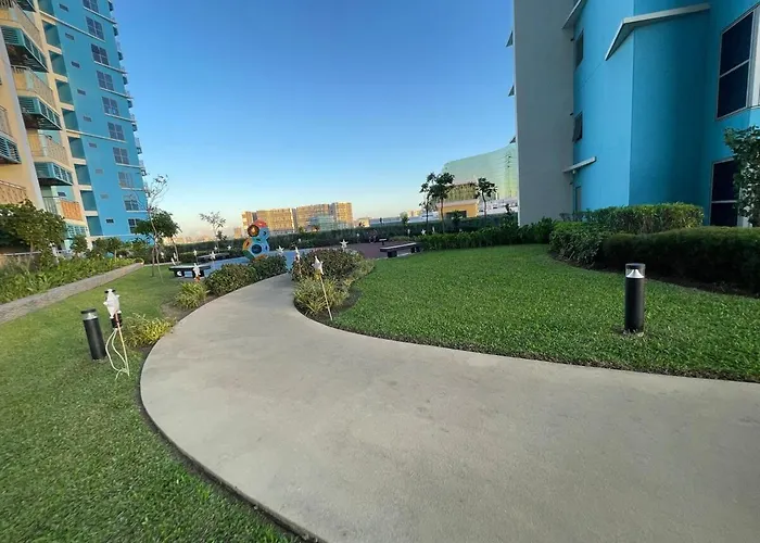 Ultra Luxury 1br Near Solaire & Okada Apartment